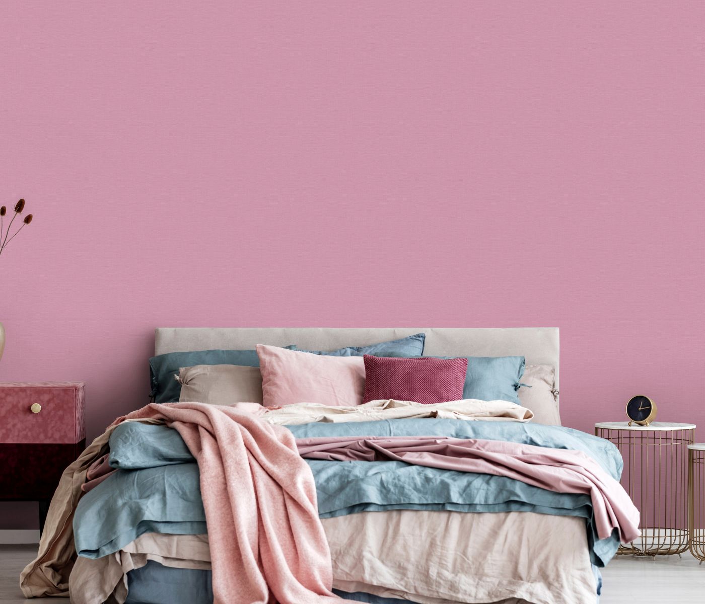 sypialnia różowa tapeta erismann casual chic 10262-05